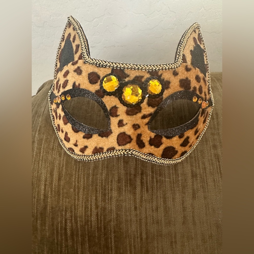 Leopard costume/mask for Halloween, dance, theater